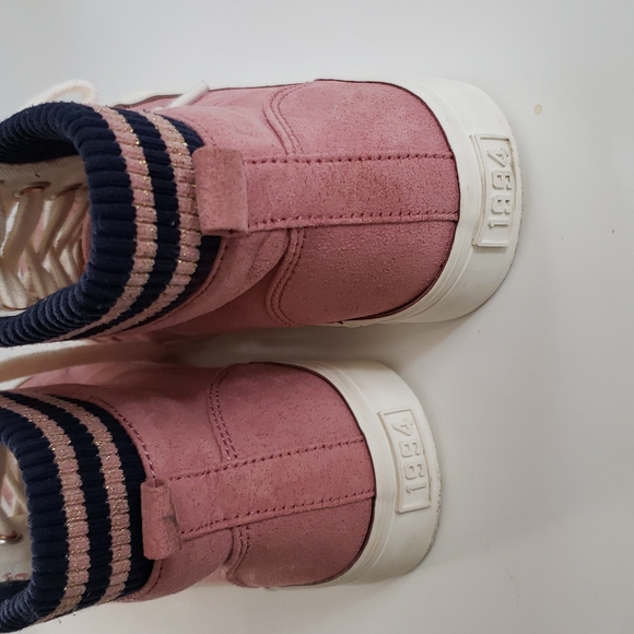 Old Navy shoes - Picture 3 of 9